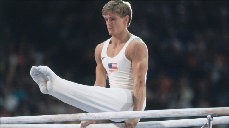 Peter Vidmar on the parallel bars
