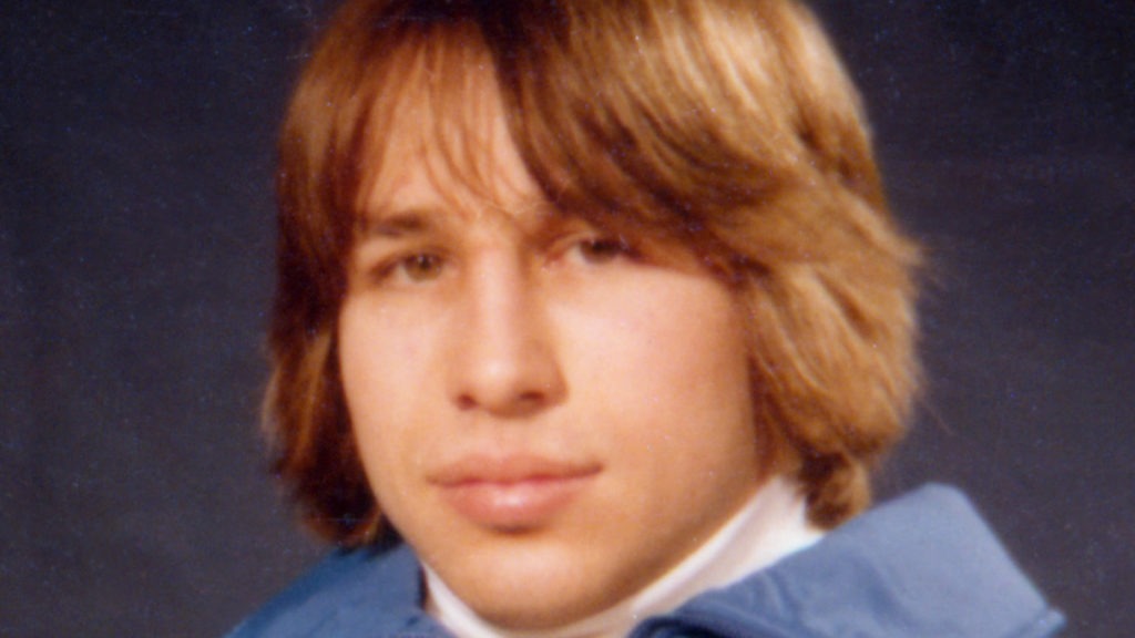 Mark Pavelich headshot from 1980